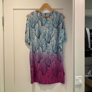 100% Silk Loose Dress, pink and blue. Size 4.